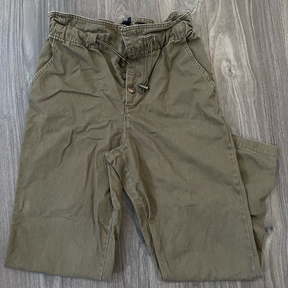 Forever 21 army green pants - Picture 3 of 4